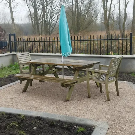 Entre Terre Et Marais Nyaraló *